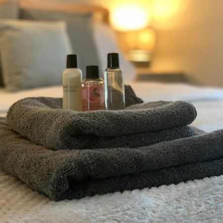 Modern Cosy Warm Home With Free Parking Chelmsford Bagian luar foto